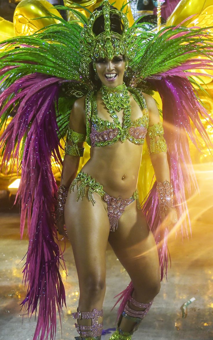 Система скинс и ее востребованность на бразильских карнавалах